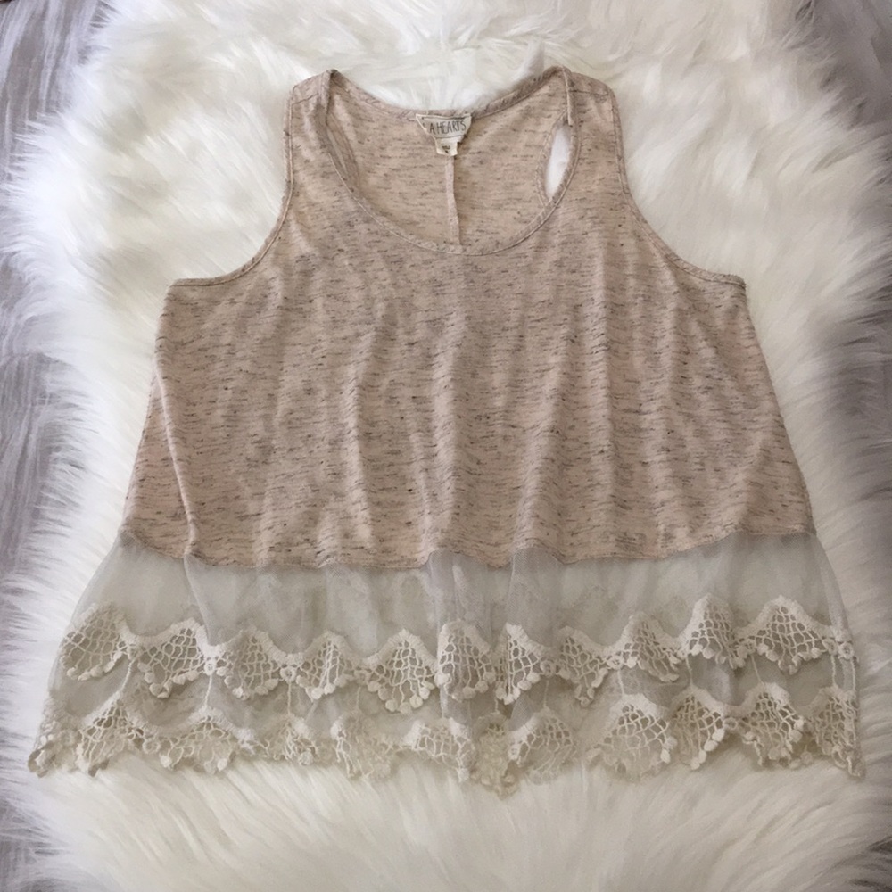 Heathered Cream Top with Lace Detail!